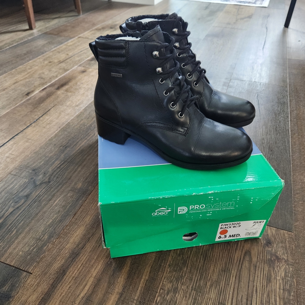 Black Women's Boots